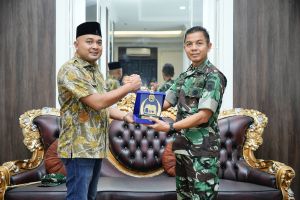 Safari Ramadhan, Danrem 042/Gapu Pererat Silaturahmi dengan Forkopimda di Rumah Dinas Bupati Tebo