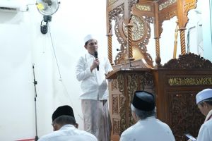 Penuh Khidmat, Rektor UNJA Prof. Helmi Tutup Rangkaian Safari Ramadan 2026 di Masjid As-Salam