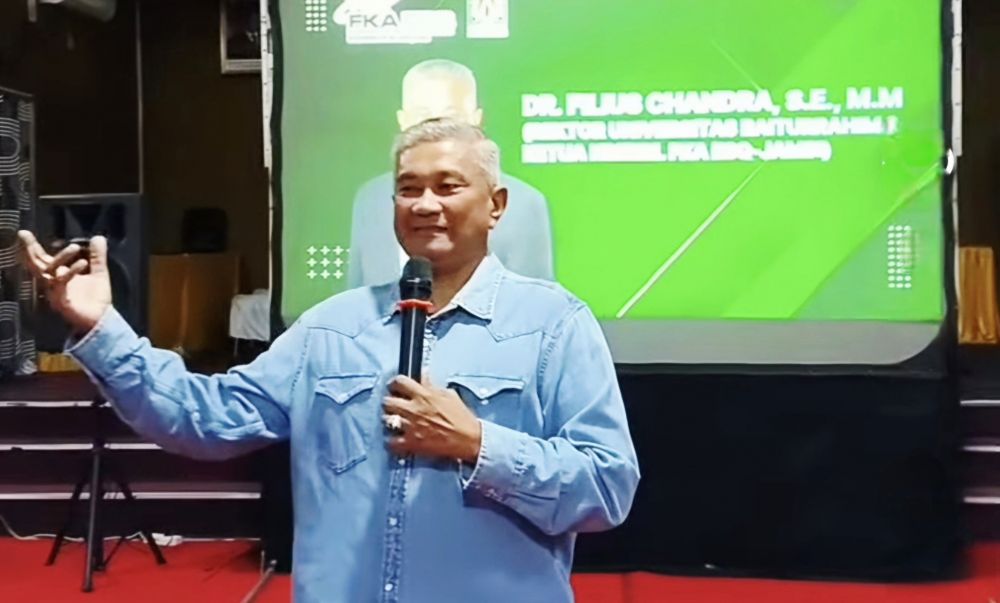 Foto : Rektor UBR Jambi Dr Filius Chandra SE,MM/ist.