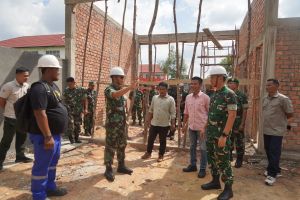 Setelah Sambangi Kodim, Danrem Cek Pembangunan Kopdes Merah Putih - Sambangi Pos TNI AL 