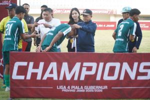 Gubernur Al Haris Resmi Tutup Liga 4 di Stadion Swarna Bhumi: Persebri Siap Menuju Nasional!