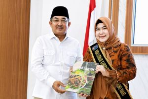 Bupati dan Bunda Literasi Tanjab Barat Luncurkan Buku Kuliner Khas Daerah 