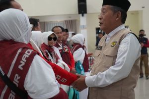 Wagub Sani Lepas 442 JCH Kloter BTH 22 Jambi, Doakan Keselamatan - Keberkahan