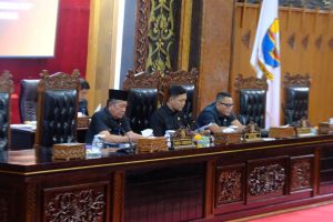 Wagub Sani: 5 Ranperda Inisiatif DPRD Beri Manfaat Positif dan Dorong Kelancaran Penyelenggaraan Pem