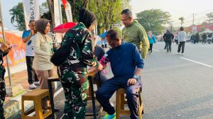 Kesdam XX/Tuanku Imam Bonjol Gelar Pemeriksaan Kesehatan Gratis di Dua Titik di Kota Padang