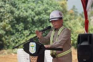 Gubernur Al Haris Letakkan Batu Pertama Pembangunan RSUD Bukit Tengah di Kerinci