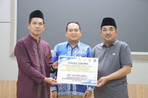 Bupati Anwar Sadat Serahkan Bantuan PetroChina untuk Korban Kebakaran Teluk Nilau