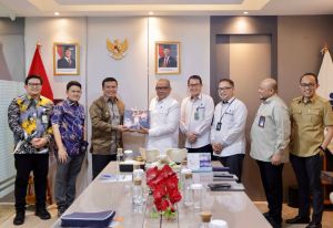 Wabup Tanjabbar Audiensi dengan Wamenaker Bahas Penguatan SDM dan Perlindungan Naker