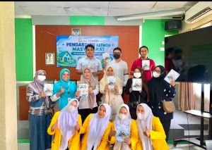 Dosen UBR JAMBI Beri Edukasi TB Paru di Puskesmas Simpang Kawat Lewat FGD dan Buku Panduan