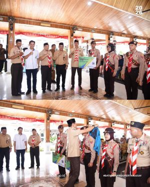 Bupati Fadhil Arief Lepas Kontingen Pramuka Batang Hari Menuju Jamnas XII Cibubur