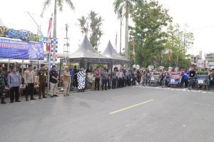 Lomba Balap Becak Hias Makin Meriahkan HUT RI ke-81 dan Hari Jadi ke-61 Tanjab Barat