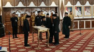 Gubernur Al Haris Lantik 31 Kepala SMA/SMK dan 12 Pejabat Fungsional Pemprov Jambi