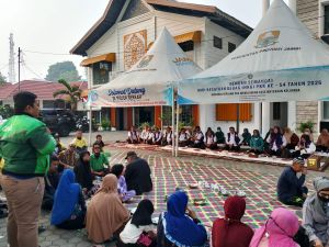Lewat Rabu Berkah, Hesti Imbau Warga Waspada Kemarau : Jangan Bakar Sampah Sembarangan 