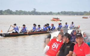 Sekda Buka Lomba Pacu Perahu Tradisional 2026, Dorong Prestasi Atlet & Pelestarian Sungai Batanghari