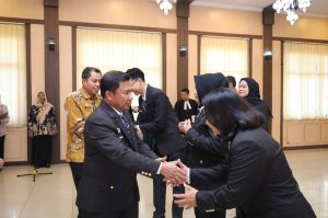 Resmi Dilantik, Pejabat Fungsional Kemenkum Jambi Dituntut Berintegritas