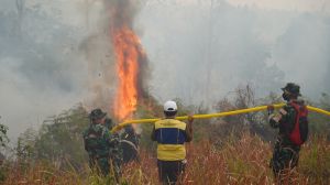 Danrem 042/Gapu Pantau Penanganan Karhutla hingga Beri Vitamin ke Petugas di Tahura