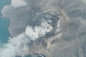 Badan Geologi sebut erupsi menerus Gunung Anak Krakatau berakhir