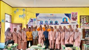     PGSD UNJA Latih Guru Susun Soal HOTS