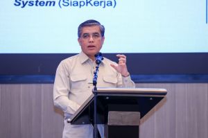 Menaker: Hakim Ad Hoc PHI Jaga Kepastian Hukum