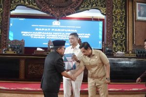 Nota RAPBD Murni 2027 Diserahkan Gubernur ke DPRD, Pembahasan Dimulai